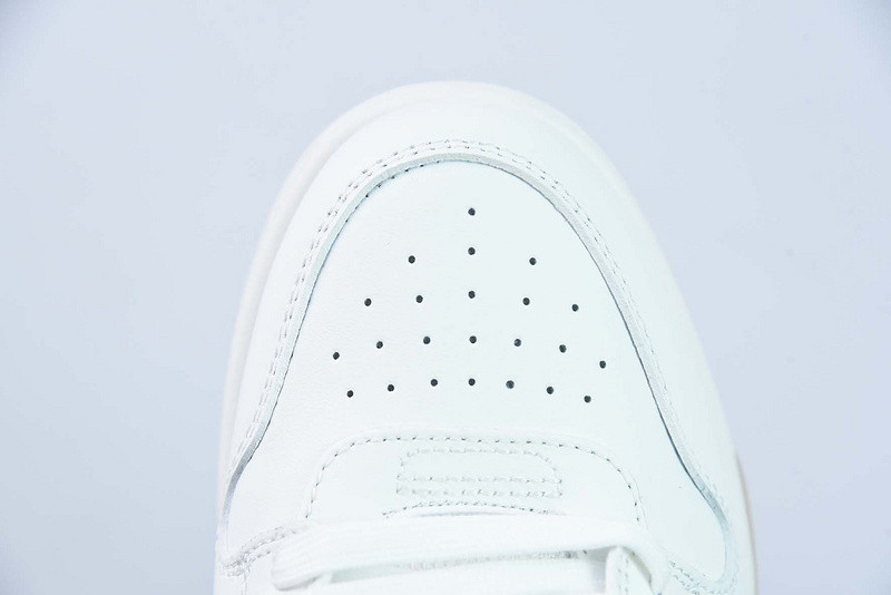 OF™ C/O VIRGIL ABLOH OUT OF OFFICE LOW-TOP LEATHER SNEAKERS ‘OOO“