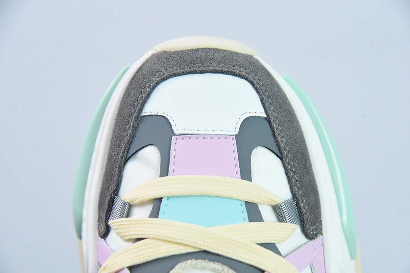 DG SNEAKER