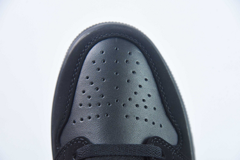 Air Jordan 1 Retro Low 