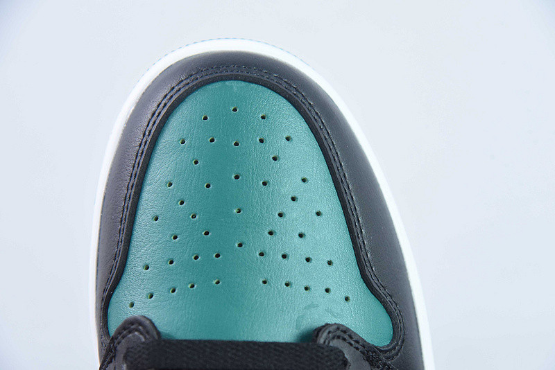 Air Jordan 1 Low OG "Black Gorge Green" CZ0775-036