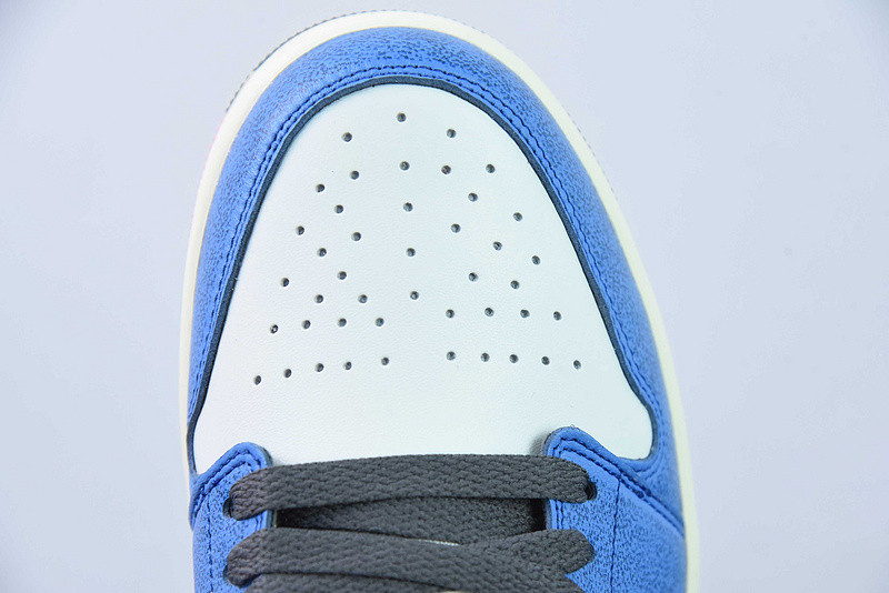 Air Jordan 1 Low SE Flight Vintage FV8439-104