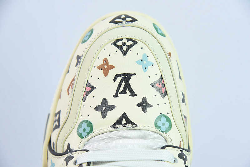 LVT SNEAKERS