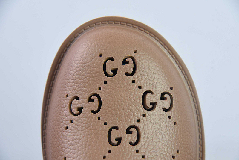 G*u*i sandals high