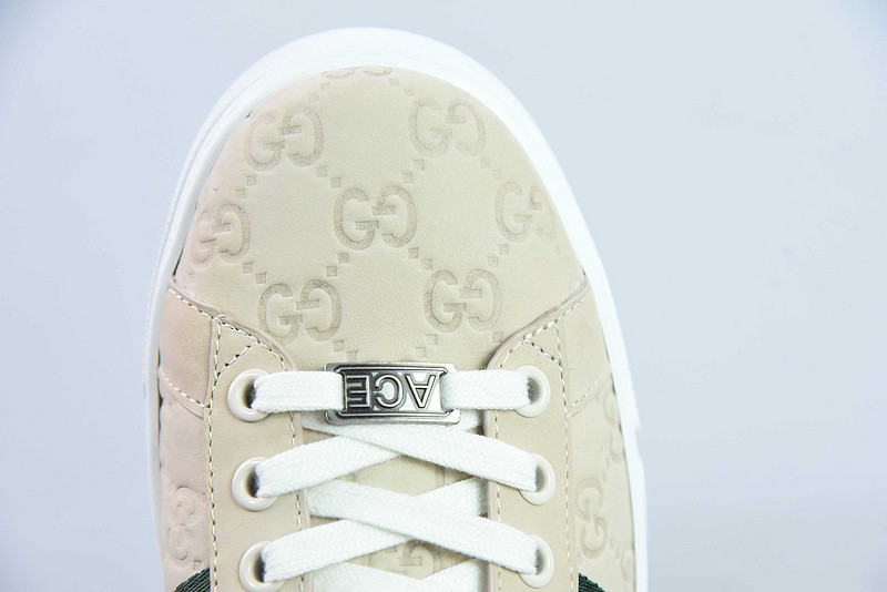 G*u*i sneaker