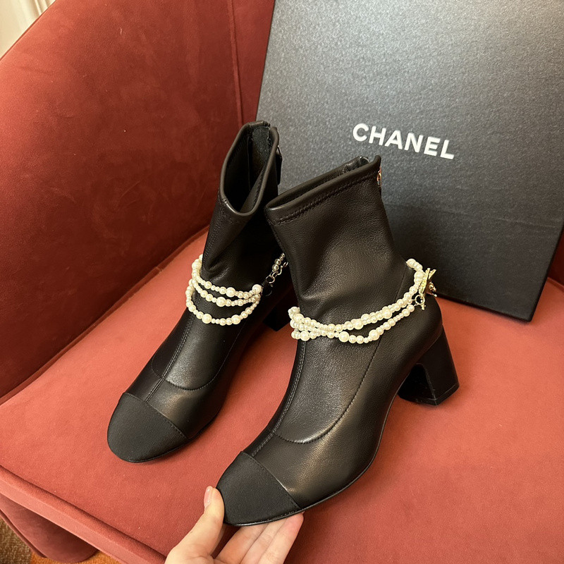Chanel Sneaker