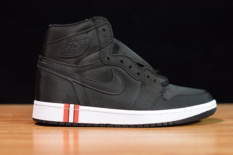 AIR JORDAN 1 RETRO HIGH PARIS SAINT GERMAIN AR3254-001
