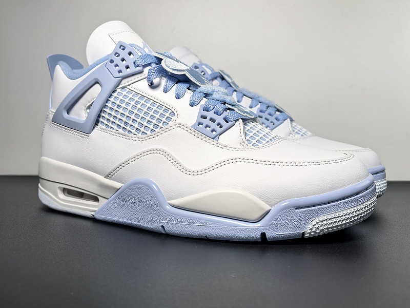 Air Jordan 4 WMNS "Aluminum" HV0823-100