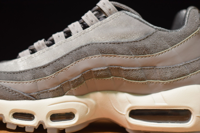 NIKE AIR MAX 95 LX 