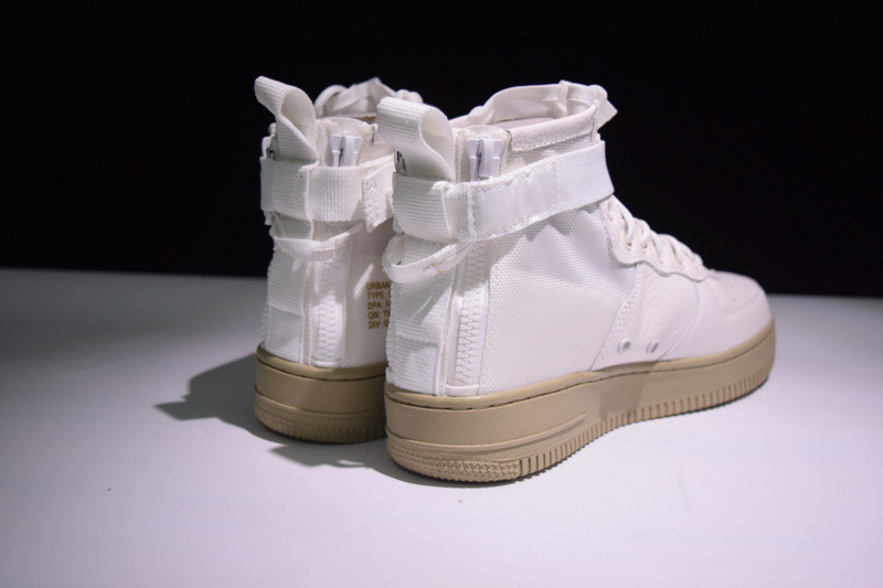 NIKE AIR FORCE 1 MID 