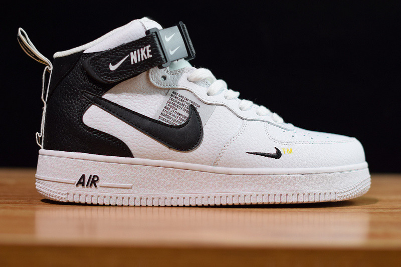 NIKE AIR FORCE 1 MID 