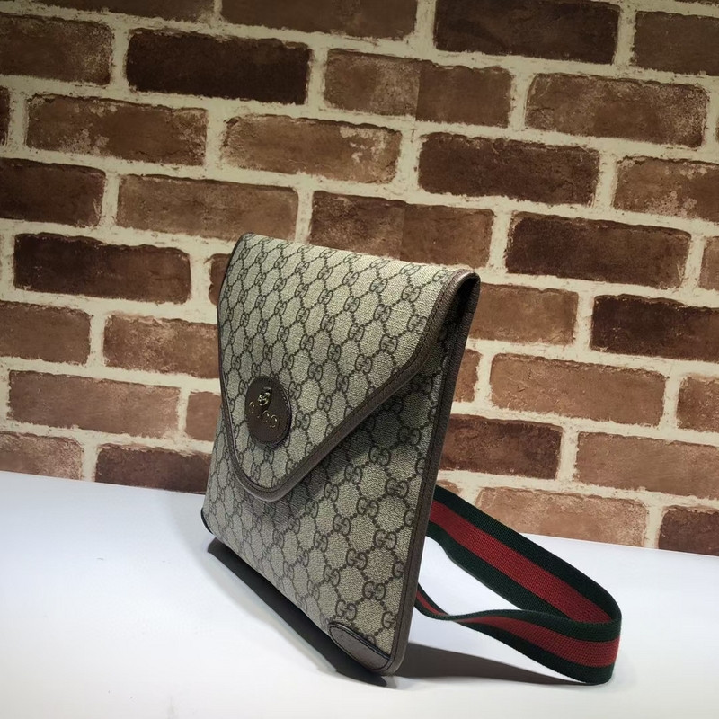 G*u*i shoulder bag