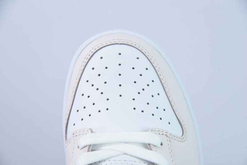 Nike WMNS DUNK LOW 