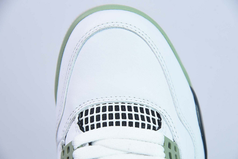 WMNS AIR JORDAN 4 RETRO 
