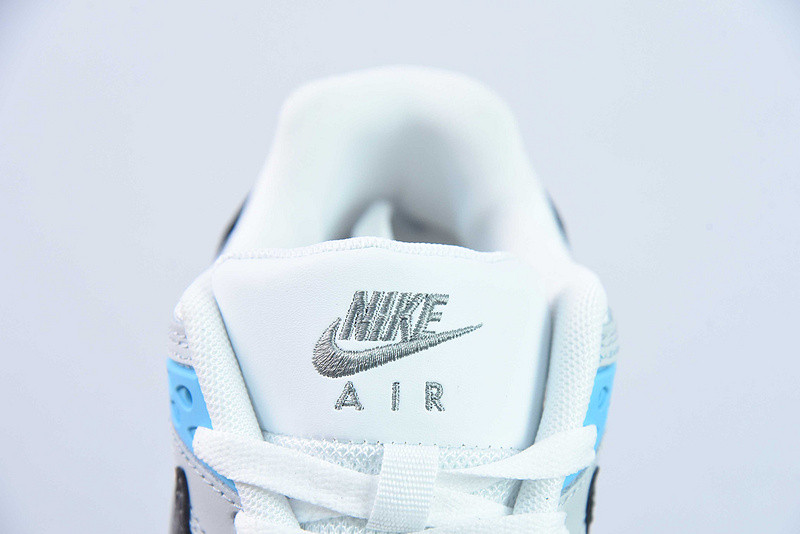 NIKE Air Max Correlate 