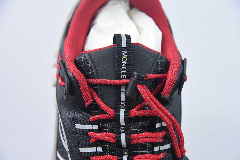 MONcler Trailgrip Gore-Tex
