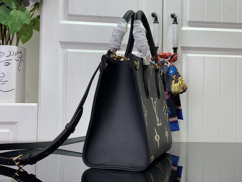 LVT PURSE