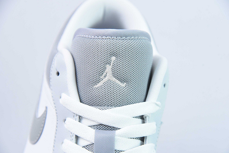 Air Jordan 1 Low 