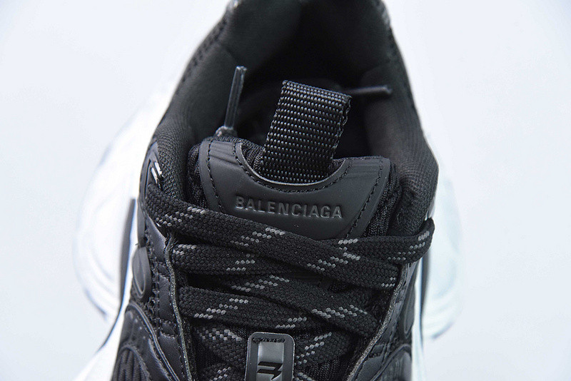 BC XL SNEAKERS