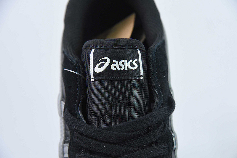 ASICS Skyhand OG 
