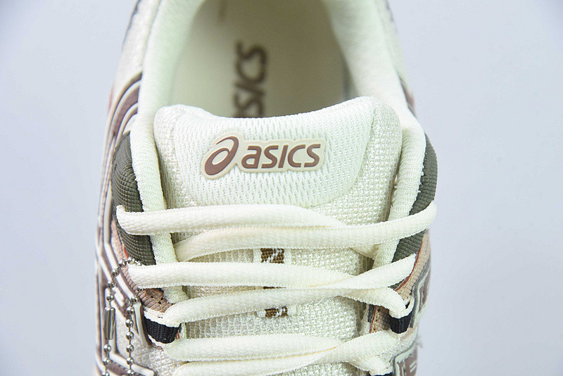 ASICS GEL-Kahana 8 