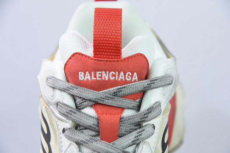 BC XL SNEAKERS