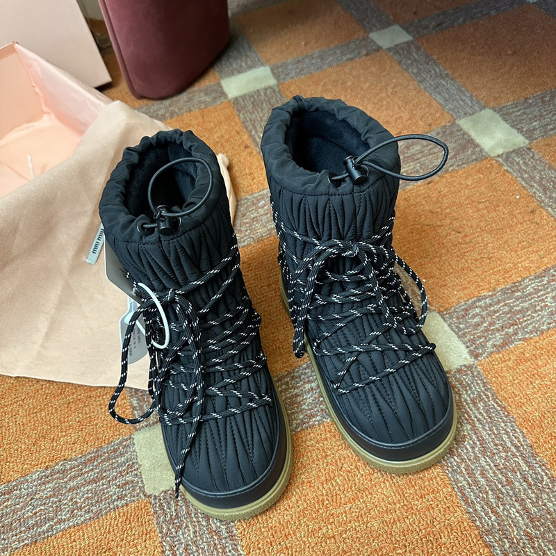 mIUMIU SNEAKER