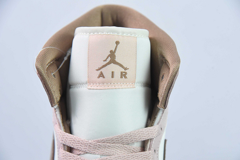 Air Jordan 1 Mid 