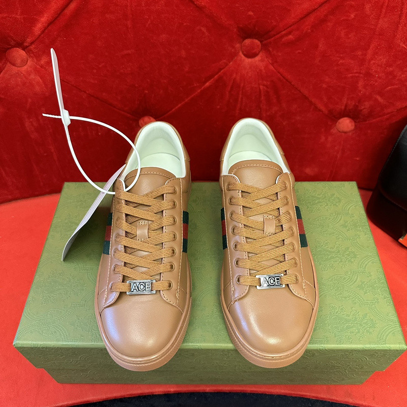 G*u*i sneaker