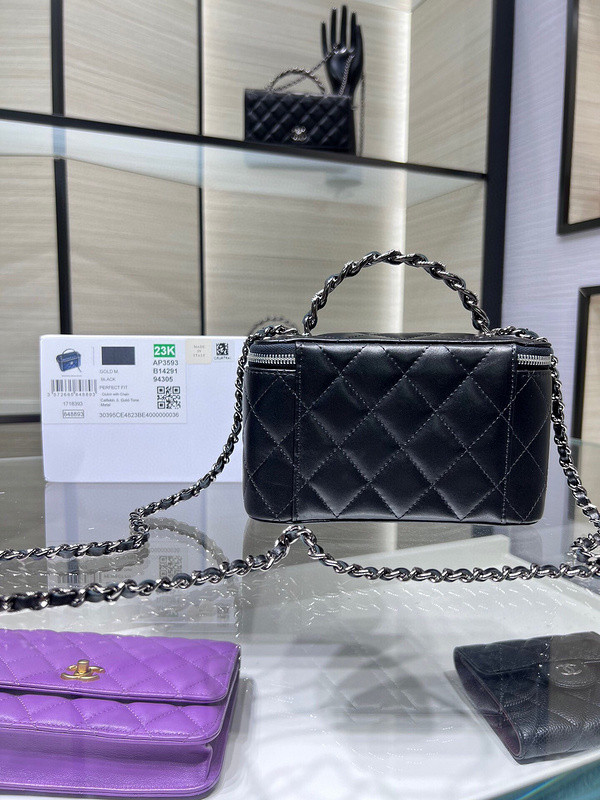 Ch*el purse