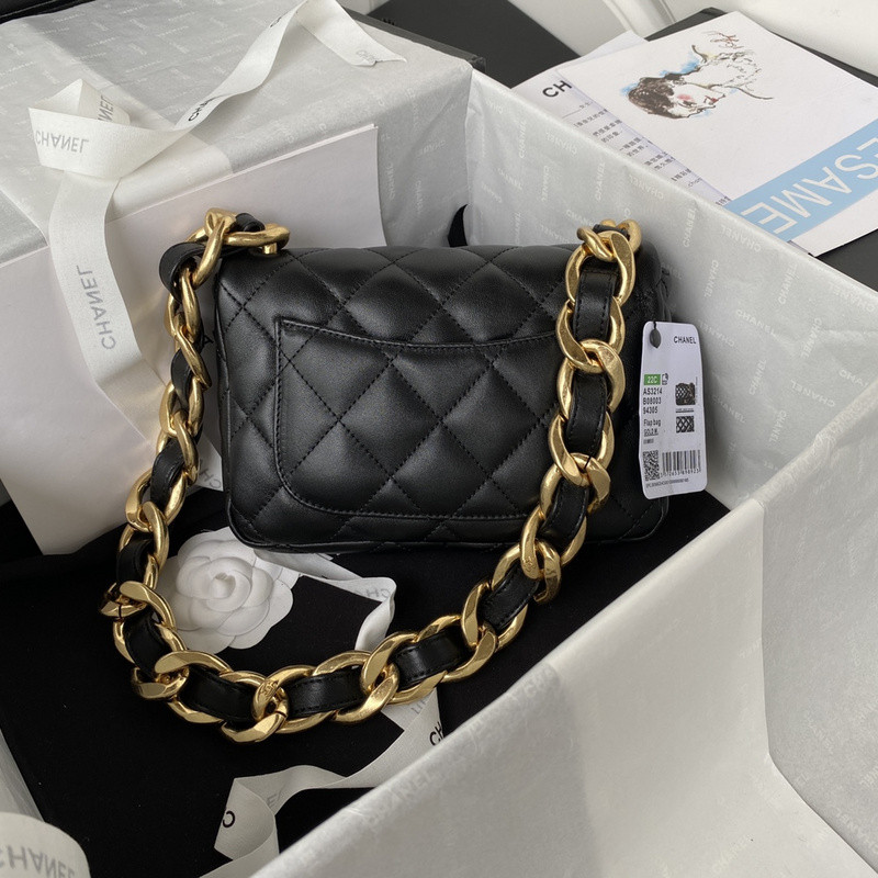 Ch*el purse