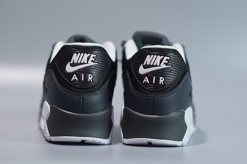 NIKE AIR MAX 90 BLACK WHITE 537384-089