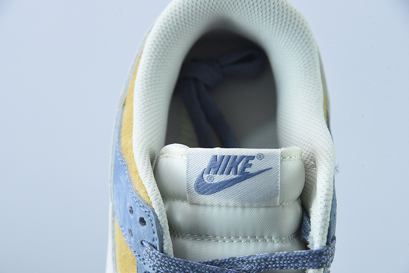 Otomo Katsuhiro x Nike SB Dunk Low Steamboy ST1391-204
