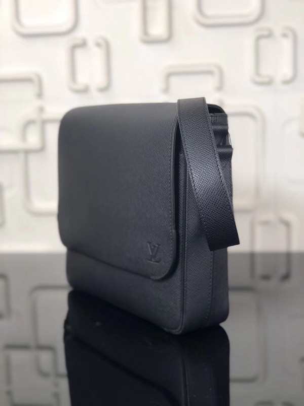 LVT PURSE