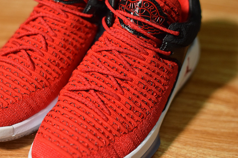 AIR JORDAN 32 LOW PF 