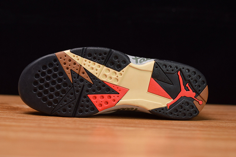 PATTA X AIR JORDAN 7 RETRO OG SP  “ICICLE” AT3375-100