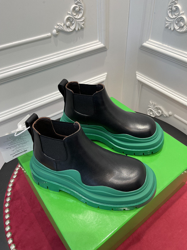 b0tte*a Ven*ta sneaker