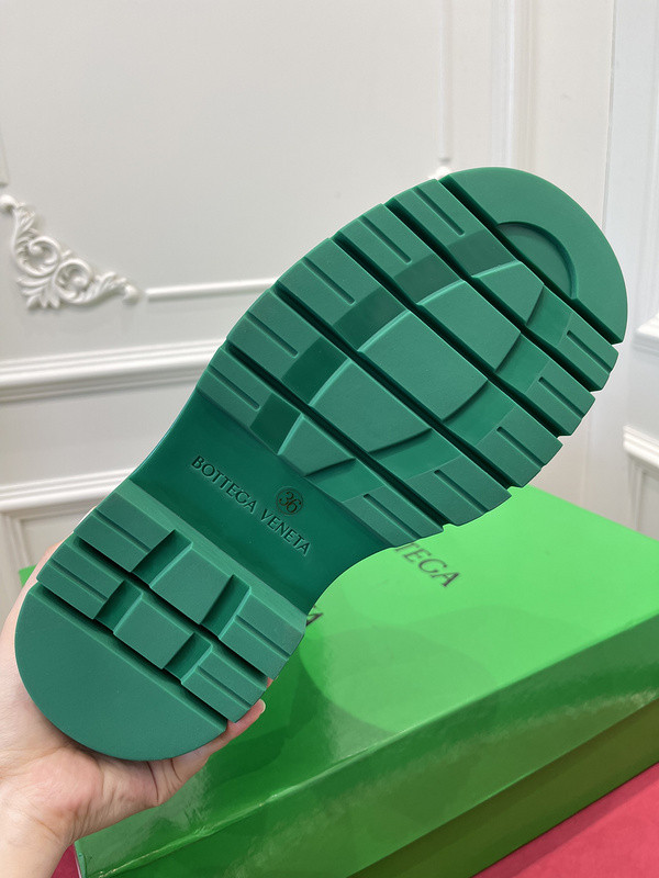 b0tte*a Ven*ta sneaker