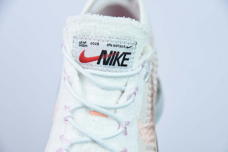 Nike WMNS AIR MAX SCORPION FLYKNIT 