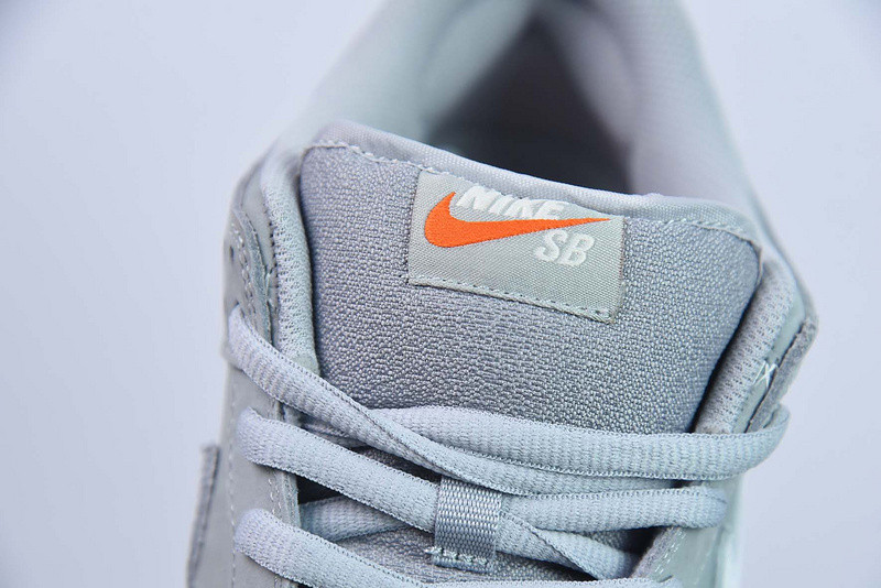 Nike DUNK LOW PRO ISO SB 