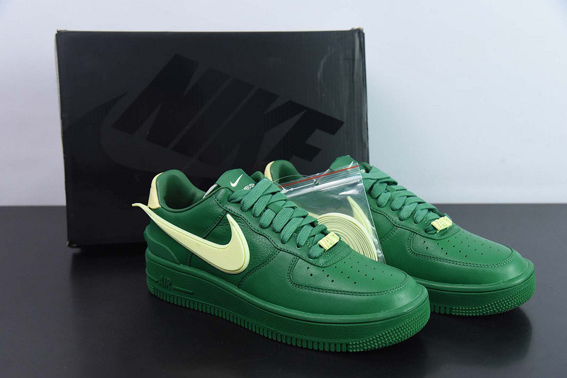 Nike AMBUSH X AIR FORCE 1 LOW 