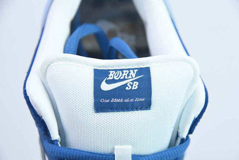 Nike BORN X RAISED X DUNK LOW SB 