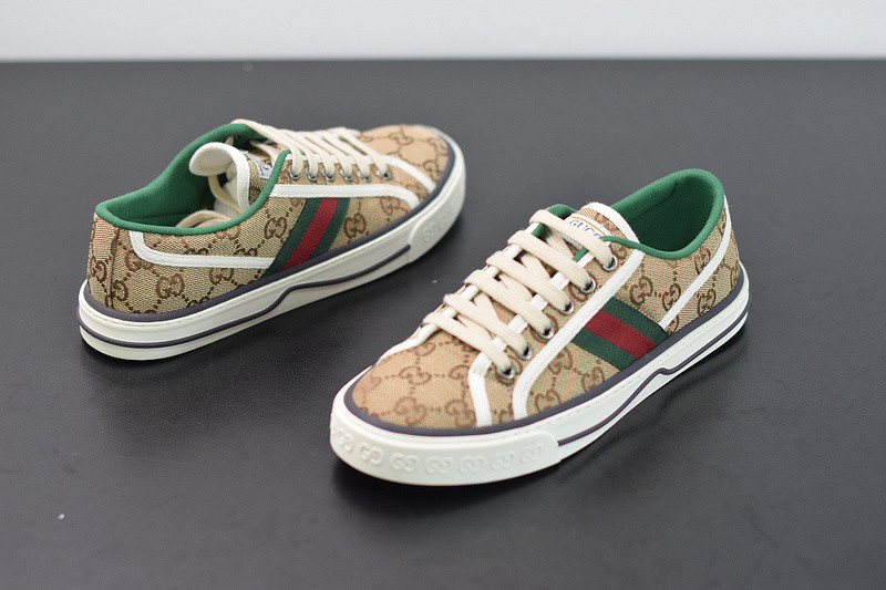 G*u*i ace embroidered low-top sneaker