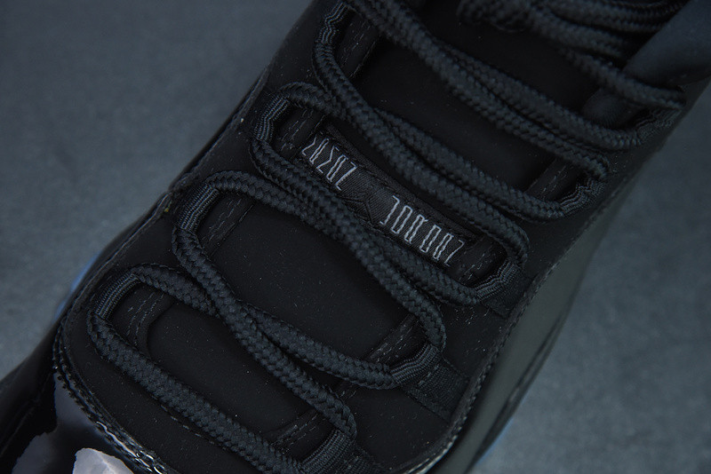 AIR JORDAN 11 RETRO 