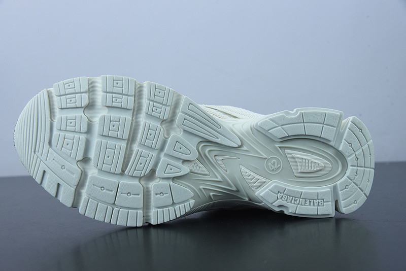 BC PHANTOM SNEAKER MONOCOLOR FABRIC/ MESH 678869 W2E92 9000