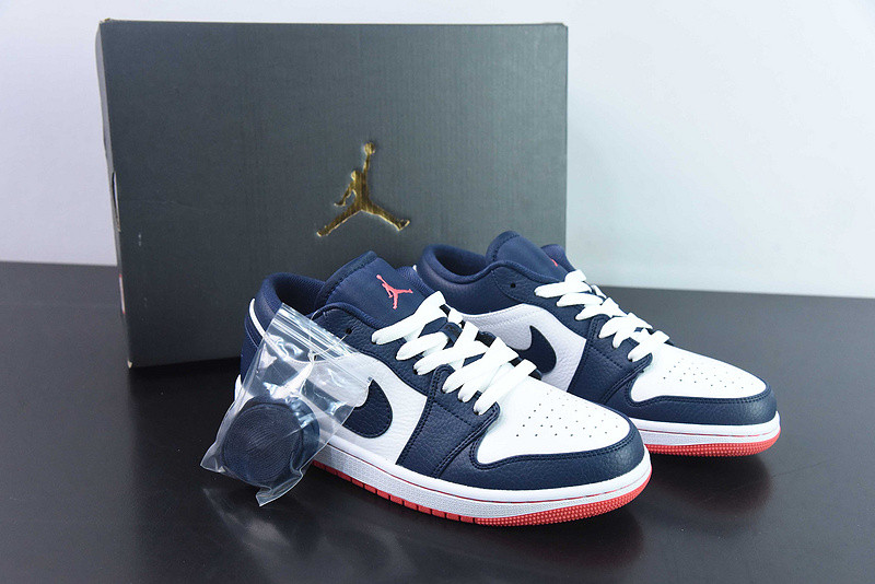 Air Jordan 1 Retro Low 