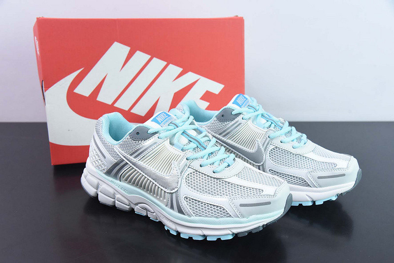 Nike Zoom Vomero 5 