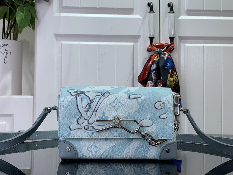 LVT PURSE