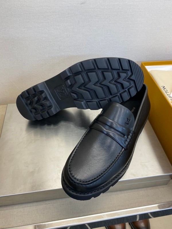 LVT shoes