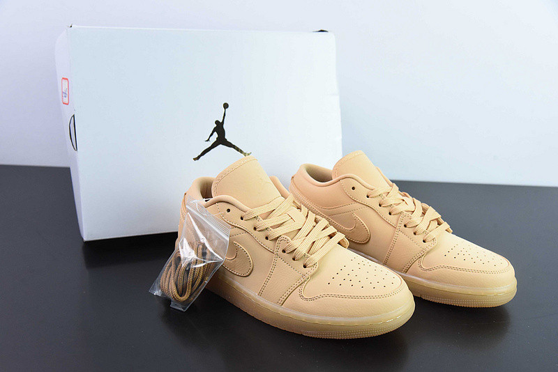 Air Jordan 1 Low “Pale Vanilla” FZ3972-294
