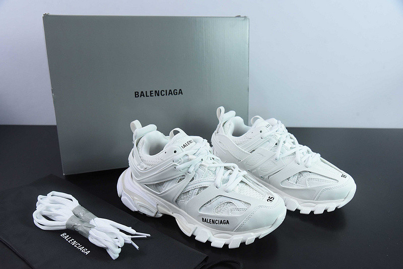 BC TRACK SNEAKER